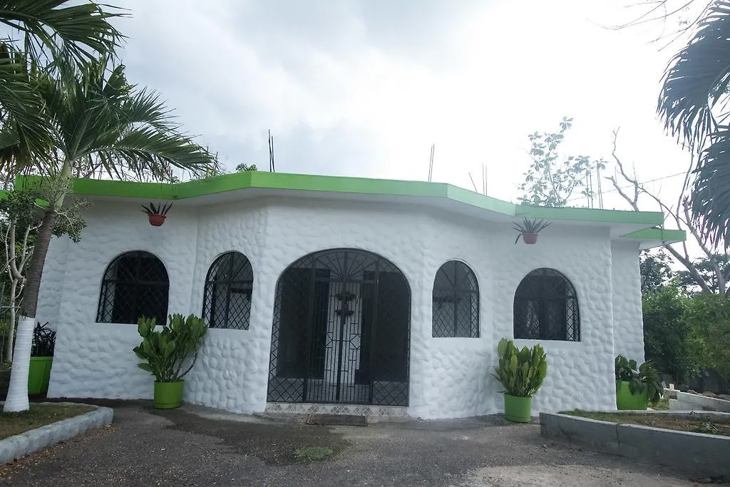 Villa Rocky Top Retreat Negril