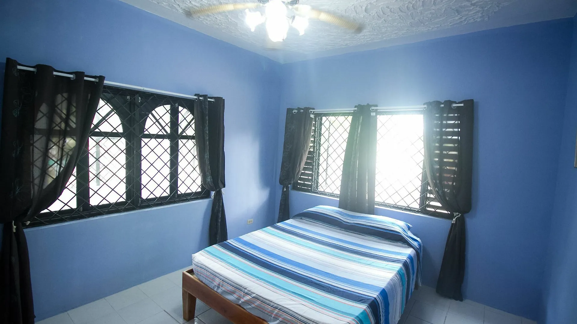 Rocky Top Retreat Negril Villa